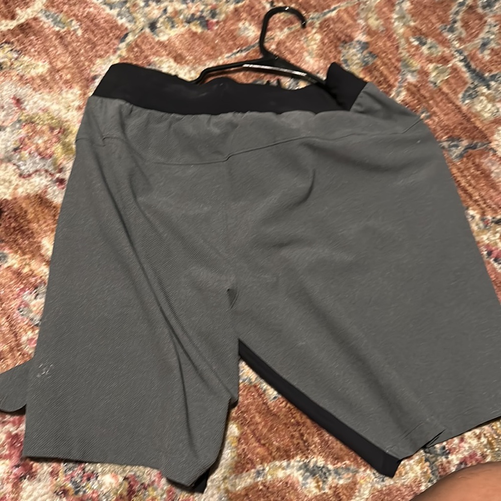 Aligned lululemon - Picture 2 of 3